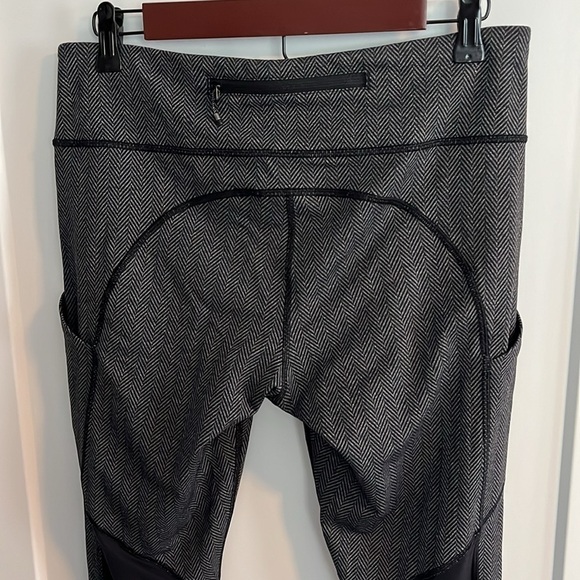 Lululemon Herringbone Speed Crop Pants EUC - Picture 8 of 13
